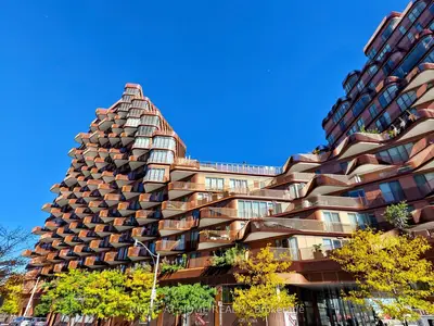 155 Merchants' Wharf 510, Toronto, On M5a 0y4