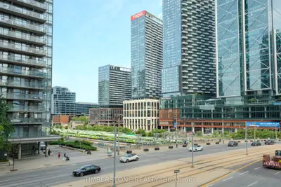 3 Concord Cityplace Way 333, Toronto, On M5v 0x4