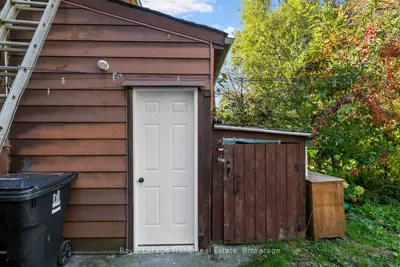 68 Follis Avenue, Toronto, On M6g 1s6