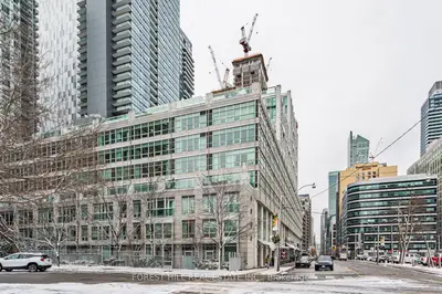 350 Wellington Street W 424, Toronto, On M5v 3w9