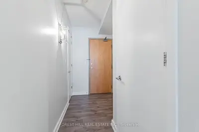350 Wellington Street W 424, Toronto, On M5v 3w9