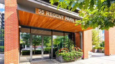 55 Regent Park Boulevard Suite 2408, Toronto, On M5a 0c2