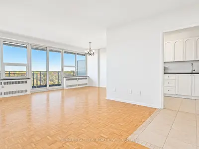 10 Shallmar Boulevard 804, Toronto, On M5n 1j4