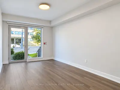 2525 Bathurst Street 103, Toronto, On M6b 2y9