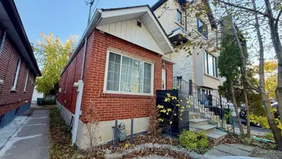 13 Lanark Avenue Main, Toronto, On M6c 2b2