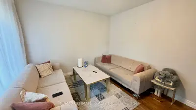 13 Lanark Avenue Main, Toronto, On M6c 2b2