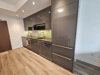 117 Mcmahon Drive 605, Toronto, On M2k 0e4