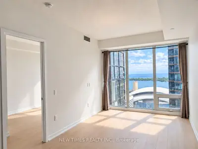 125 Blue Jays Way 4701, Toronto, On M5v 0n5