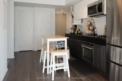 68 Shuter Street 2706, Toronto, On M5b 1b4