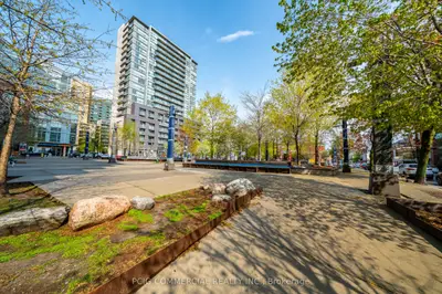 36 Lisgar Street 803w, Toronto, On M6j 0c7