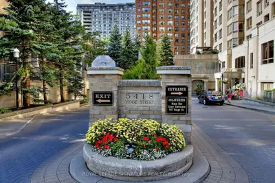 5418 Yonge Street 2301, Toronto, On M2n 6x4