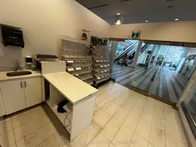 4750 Yonge Street 160, Toronto, On M2n 0j6
