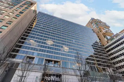 110 Bloor Street W 1206, Toronto, On M5s 2w7