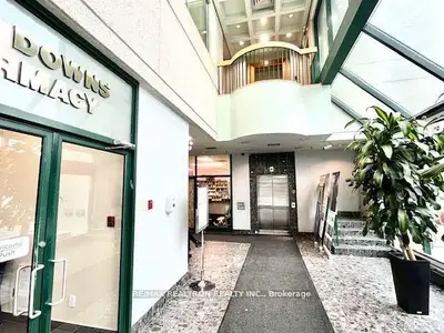 3910 Bathurst Street 305, Toronto, On M3h 5z3
