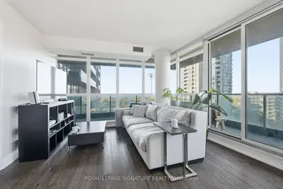 209 Fort York Boulevard 1359, Toronto, On M5v 4a1
