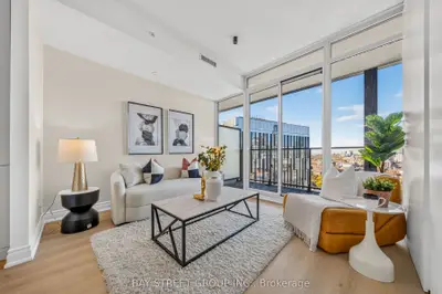 125 Peter Street 1803, Toronto, On M5v 0m2