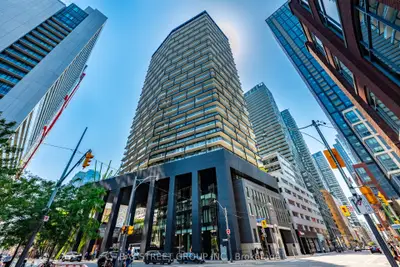 125 Peter Street 1803, Toronto, On M5v 0m2