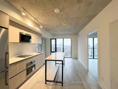 47 Mutual Street 2006, Toronto, On M5b 0c6