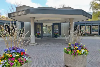 619 Avenue Road 1404, Toronto, On M4v 2k6