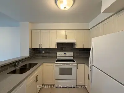 942 Yonge Street 219, Toronto, On M4w 3s8