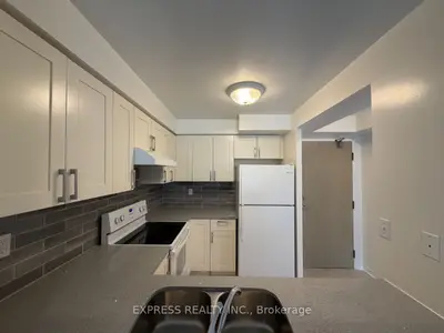 942 Yonge Street 219, Toronto, On M4w 3s8