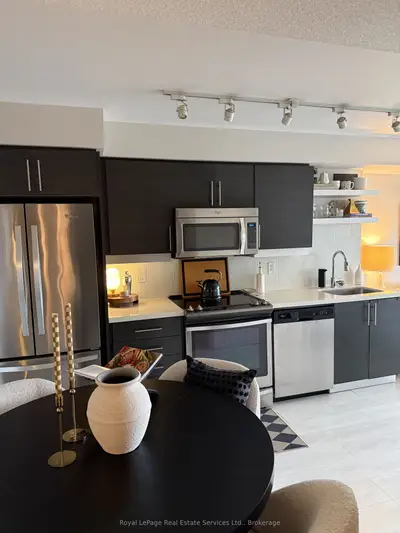 400 Adelaide Street E 1814, Toronto, On M5a 4s3