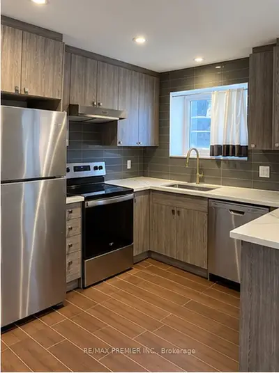 15 Wilmington Avenue B1, Toronto, On M3h 5h7