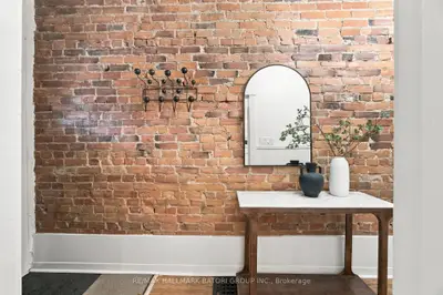 58 Ellsworth Avenue, Toronto, On M6g 2k3