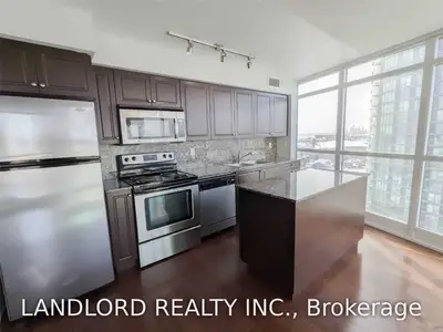 215 Fort York Boulevard 1910, Toronto, On M5v 4a2