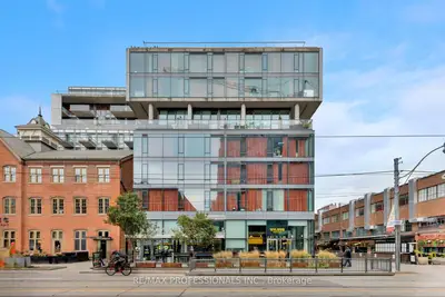 560 King Street W 226, Toronto, On M5v 1m3