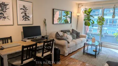 230 King Street E 913, Toronto, On M5a 1k5
