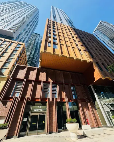 28 Widmer Street 3823, Toronto, On M5v 0t2