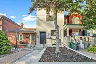 262 Euclid Avenue, Toronto, On M6j 2k2