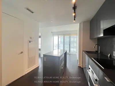 7 Grenville Street 4101, Toronto, On M4y 0e9