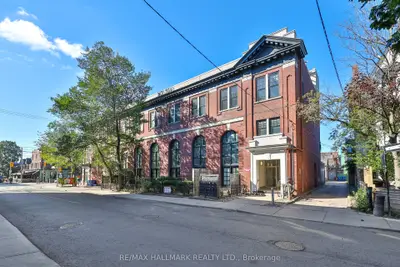 394 Euclid Avenue 205, Toronto, On M6g 2s9