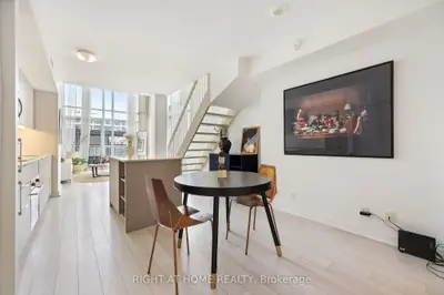 5 Hanna Avenue 426, Toronto, On M6k 0b3