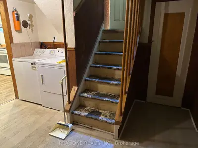 22 Pleasant View Drive, Toronto, On M2j 3p5