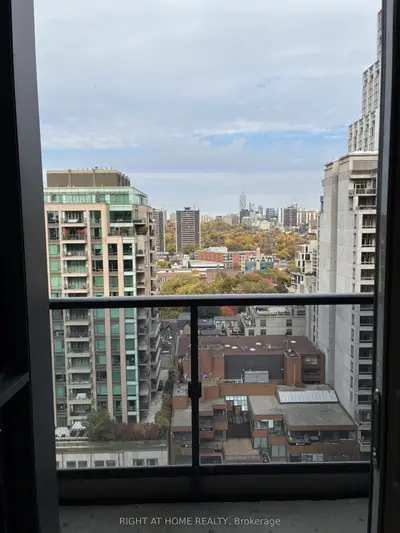 88 Cumberland Street 1705, Toronto, On M5r 0c8