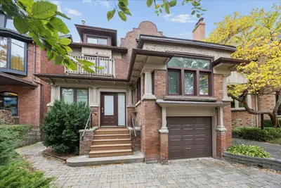 154 Walmer Road, Toronto, On M5r 2x9