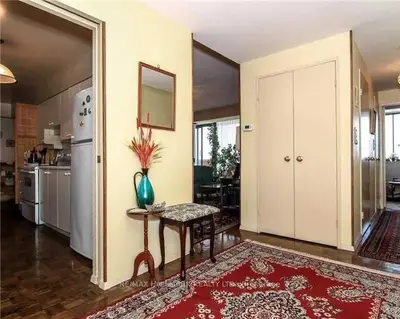 260 Heath Street W 1605, Toronto C03, ON M5P 3L6