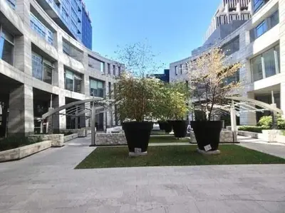 2181 Yonge Street 2701, Toronto C10, ON M4S 3H7