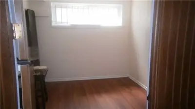 5 Silverview Drive, Toronto C14, ON M2M 2B2