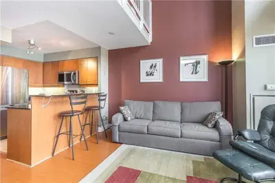 18 Merton Street 510, Toronto C10, ON M4S 3G9