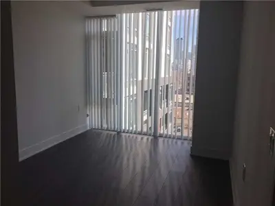 525 Adelaide Street 921, Toronto C01, ON M5V 1T6