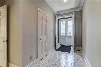 423 Ontario Street, Toronto C08, ON M5A 2V9