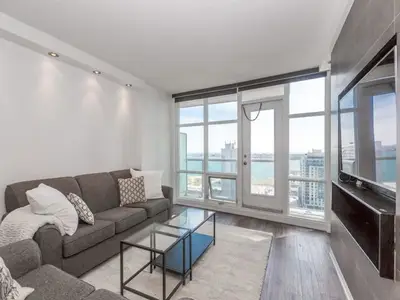 10 Navy Wharf Court 2111, Toronto C01, ON M5V 3V2