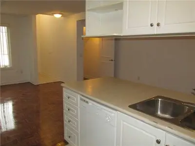 146 Vanderhoof Avenue 101, Toronto C11, ON M4G 4J8