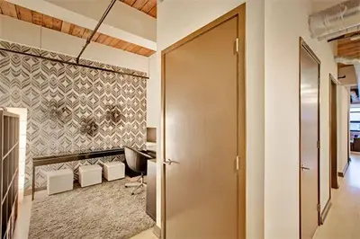 43 Hanna Avenue 211, Toronto C01, ON M6K 1X1