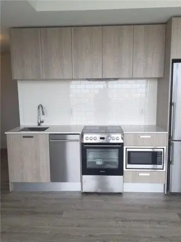1000 Bay Street 1011, Toronto C01, ON M5S 2Y1