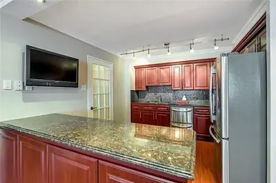 45 Carlton Street 1805, Toronto C08, ON M5B 2H9